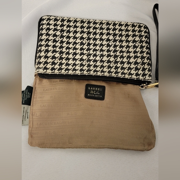 Lauren Ralph Lauren Black & White Houndstooth Wristlet